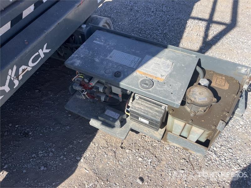 SkyJack SJIII3219 Electric Scissor Lift Saxliftar