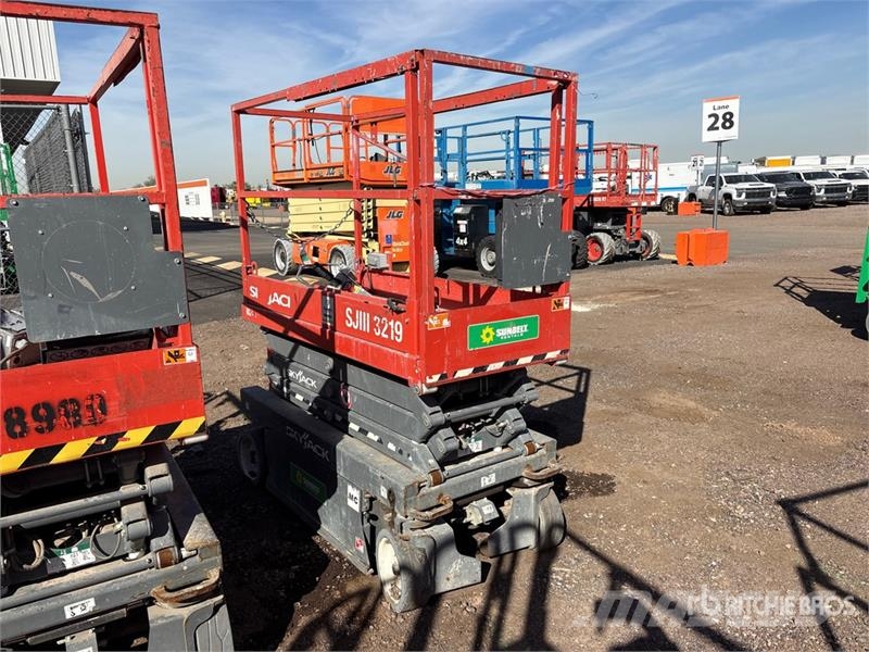 SkyJack SJIII3219 Electric Scissor Lift Scissor lifts