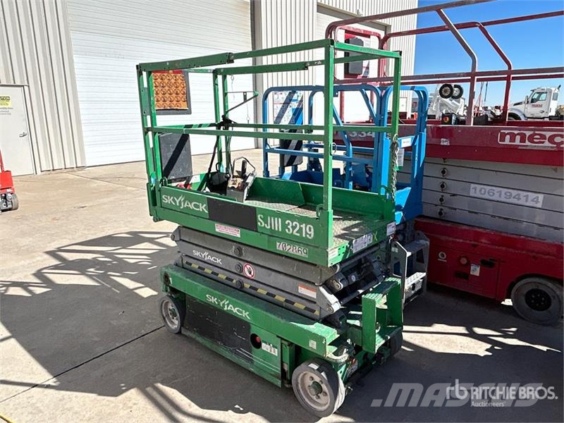SkyJack SJIII3219 Electric Scissor Lift Schaarhoogwerkers