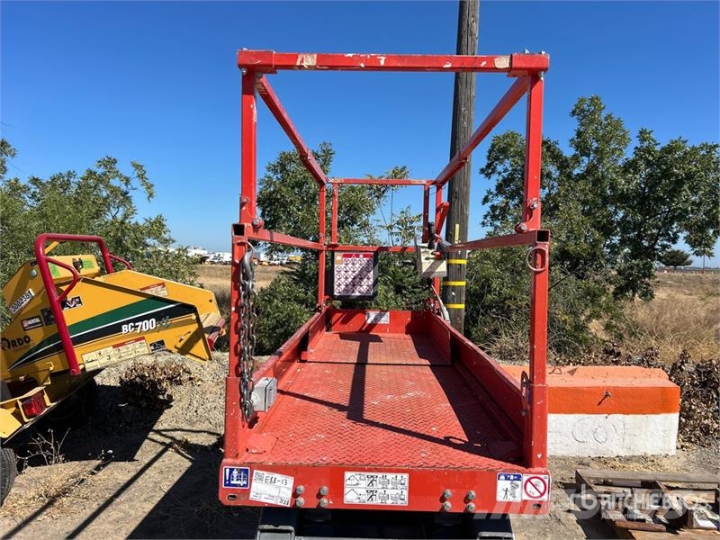 SkyJack SJIII3226 Electric Scissor Lift Scissor lifts