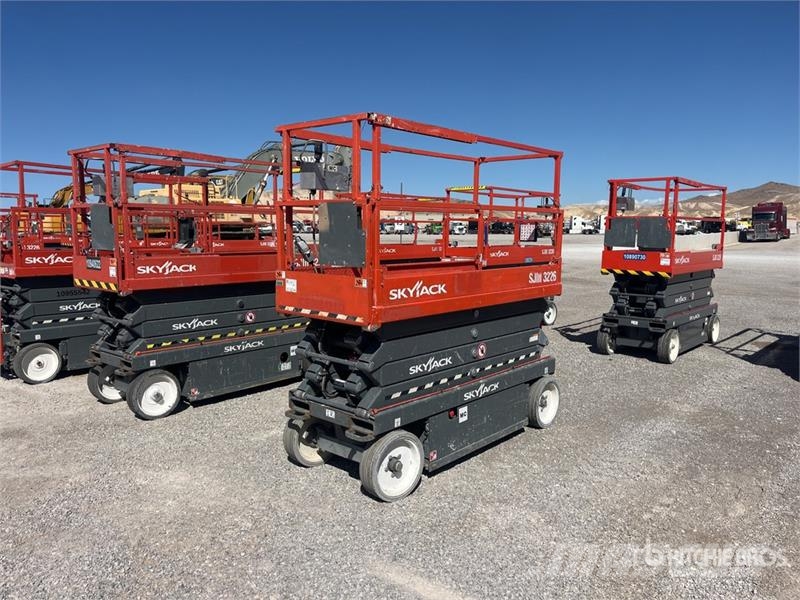 SkyJack SJIII3226 Electric Scissor Lift Škarjaste dvižne ploščadi