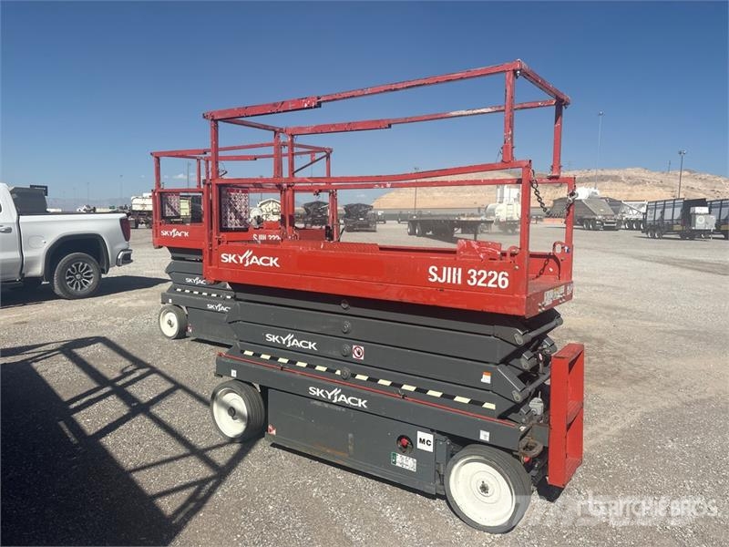 SkyJack SJIII3226 Electric Scissor Lift Scissor lifts