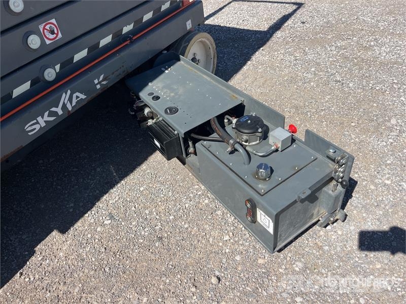 SkyJack SJIII3226 Electric Scissor Lift Ollós emelők
