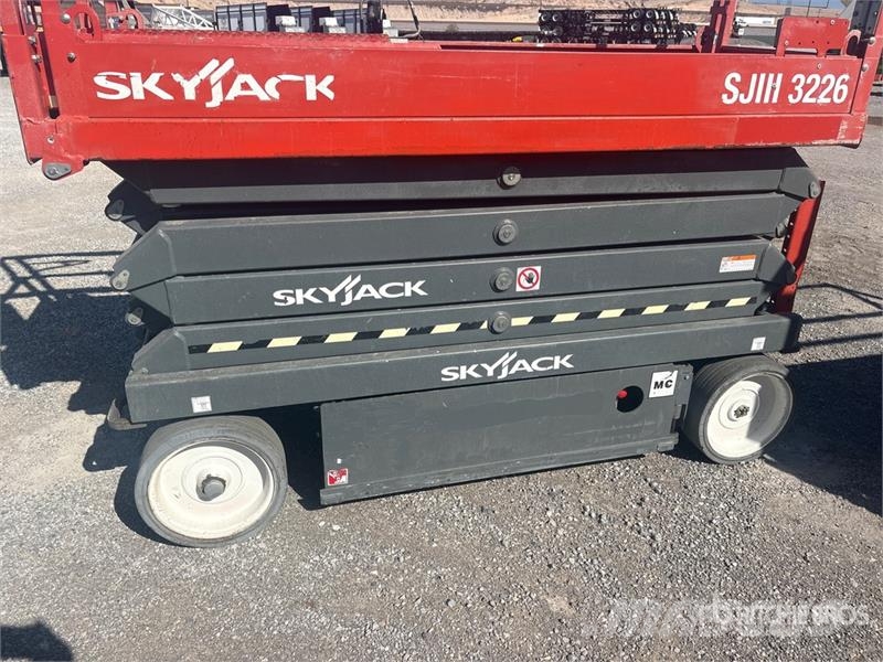 SkyJack SJIII3226 Electric Scissor Lift Scissor lifts