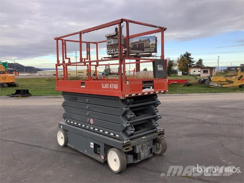 SkyJack SJIII4740 Electric Scissor Lift Šķerveida pacēlāji
