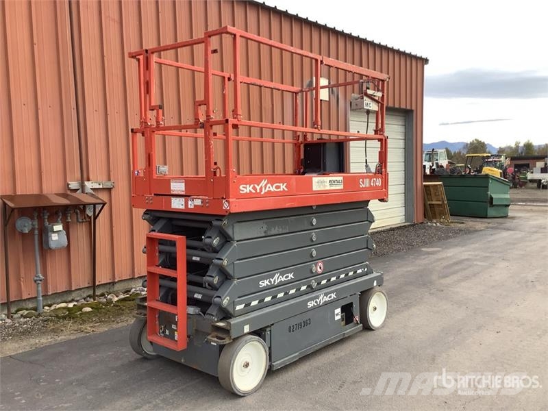 SkyJack SJIII4740 Electric Scissor Lift Scissor lifts