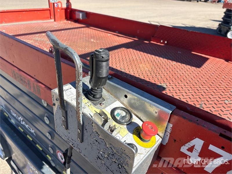 SkyJack SJIII4740 Electric Scissor Lift Elevadores de tesoura