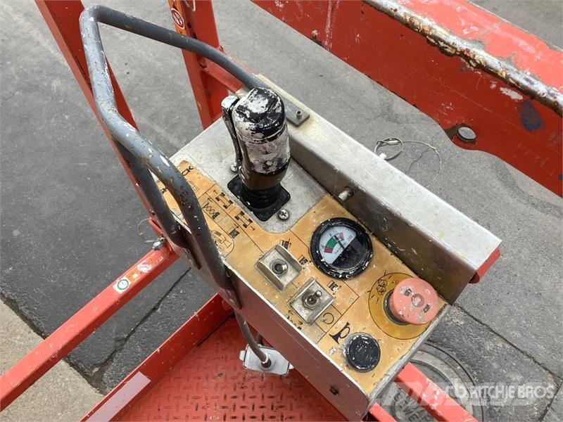 SkyJack SJIII4740 Electric Scissor Lift Scissor lifts