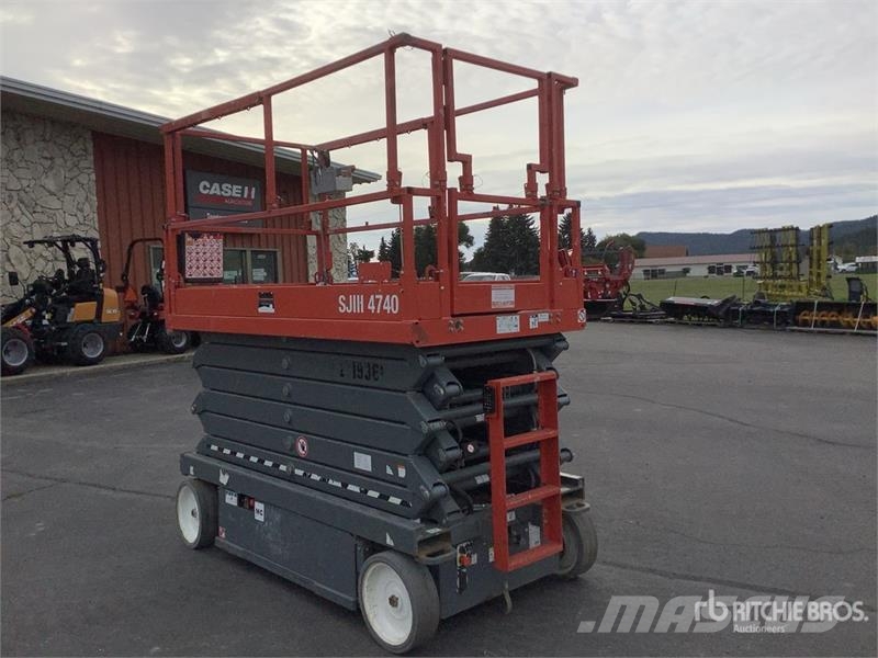 SkyJack SJIII4740 Electric Scissor Lift Šķerveida pacēlāji