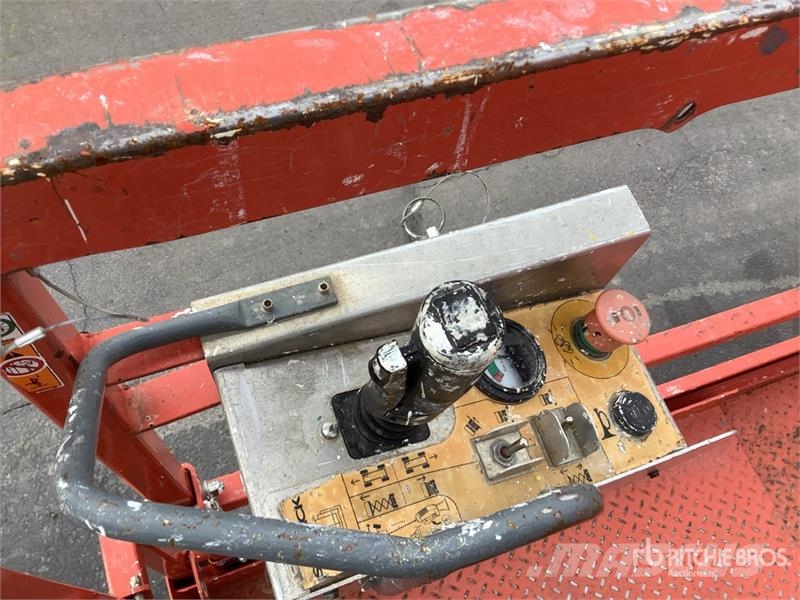 SkyJack SJIII4740 Electric Scissor Lift Scissor lifts