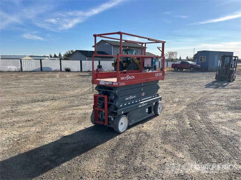 SkyJack SJlll-3226 Electric Scissor Lift Plataformas tijera