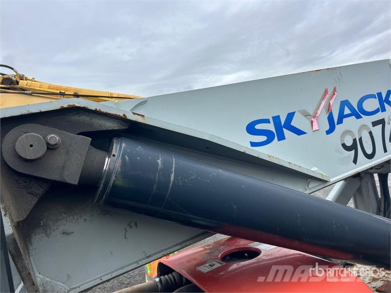 SkyJack VR-1044 Telehandler (Inoperable) テレスコーピックハンドラー