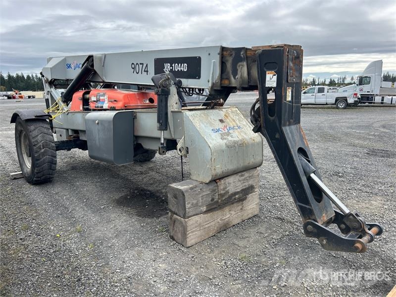 SkyJack VR-1044 Telehandler (Inoperable) テレスコーピックハンドラー