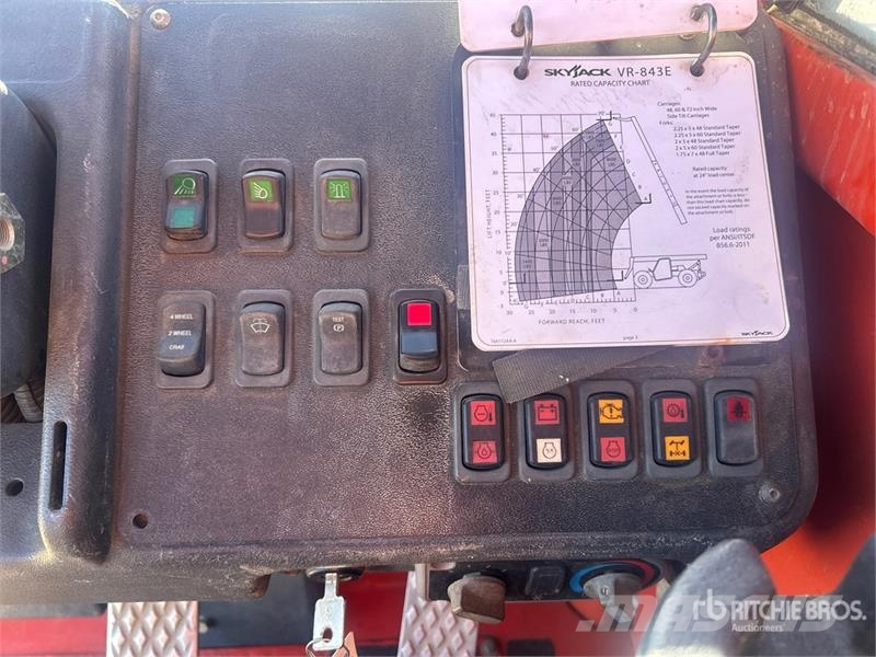 SkyJack VR-843E Telehandler Телескопические погрузчики