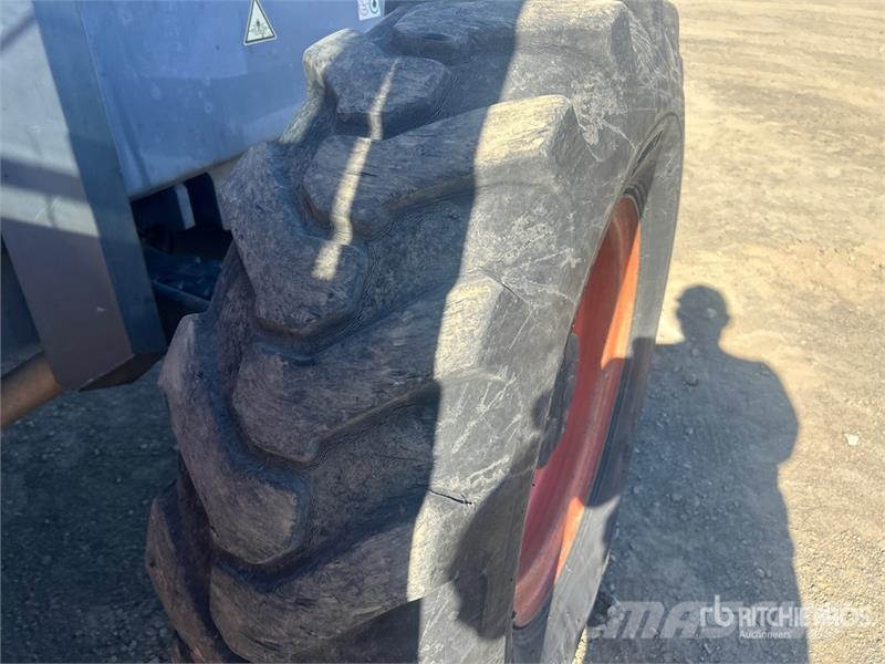 SkyJack VR-843E Telehandler Телескопические погрузчики