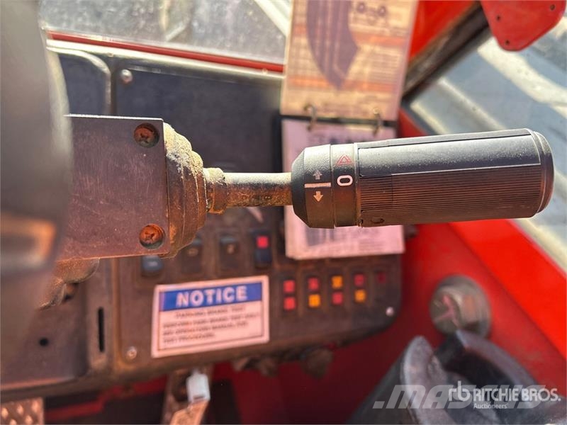 SkyJack VR846 4x4x4 Telehandler 텔러 핸들러