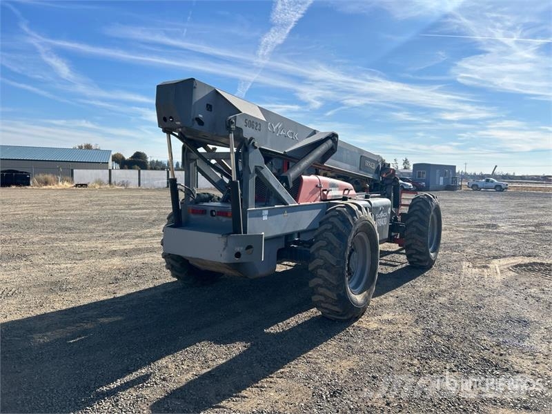 SkyJack VR846 4x4x4 Telehandler 텔러 핸들러