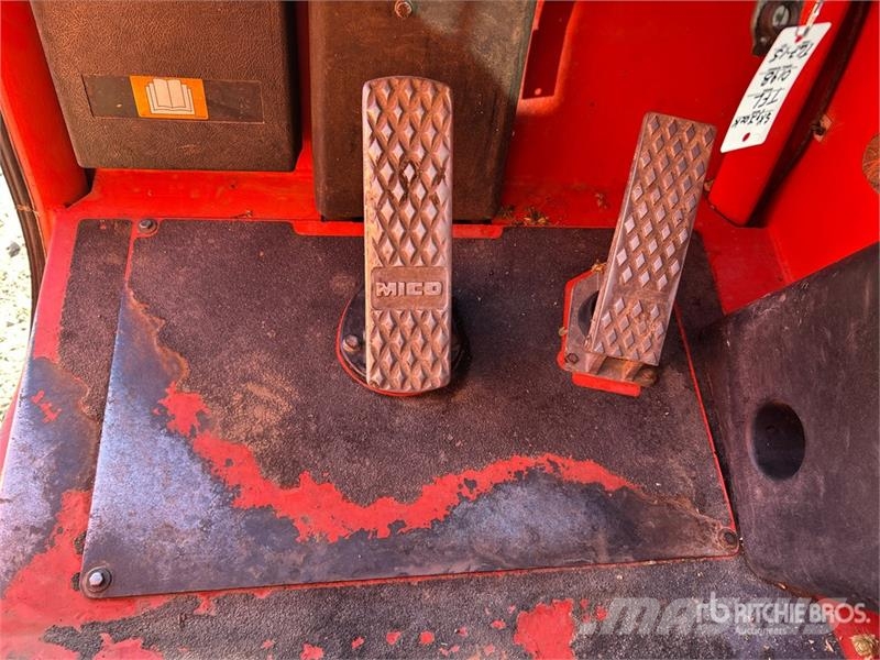 SkyJack VR846 4x4x4 Telehandler 텔러 핸들러