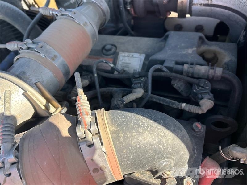 SkyJack VR846 4x4x4 Telehandler 텔러 핸들러