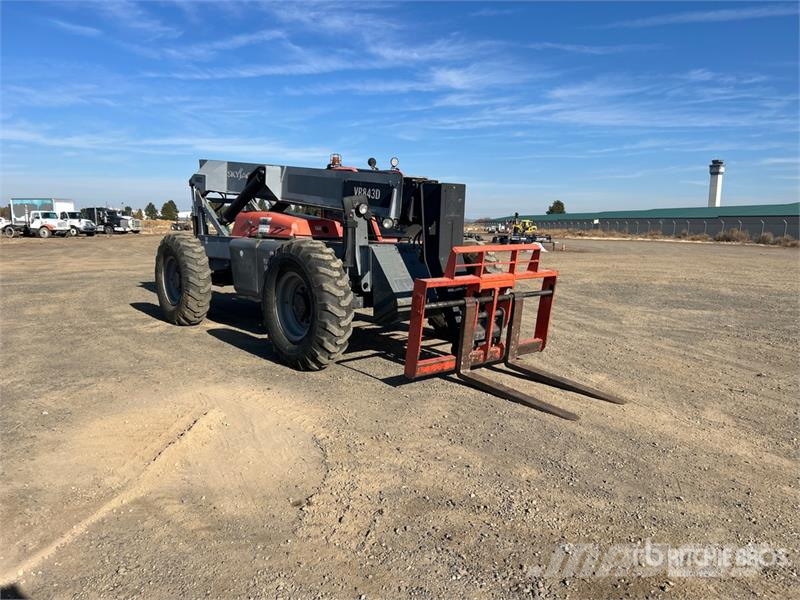 SkyJack VR846 4x4x4 Telehandler 텔러 핸들러