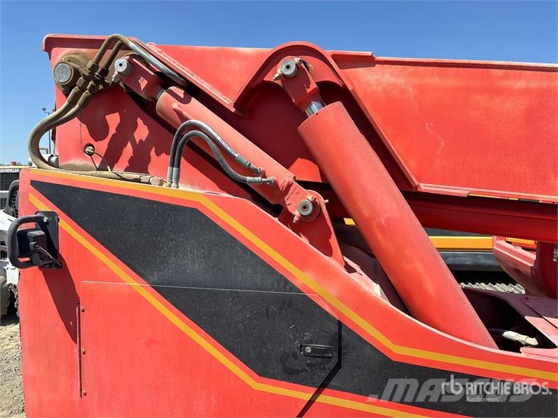SkyTrak 10054 Telescopic handlers