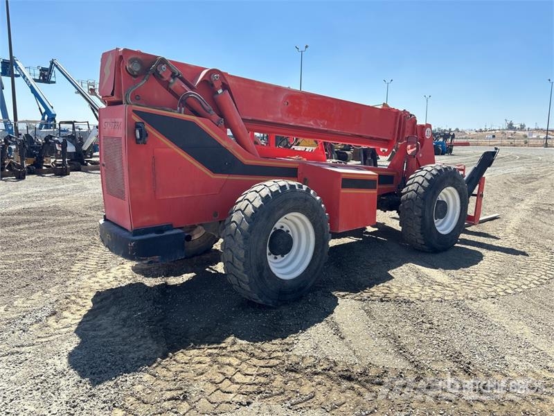 SkyTrak 10054 Telescopic handlers