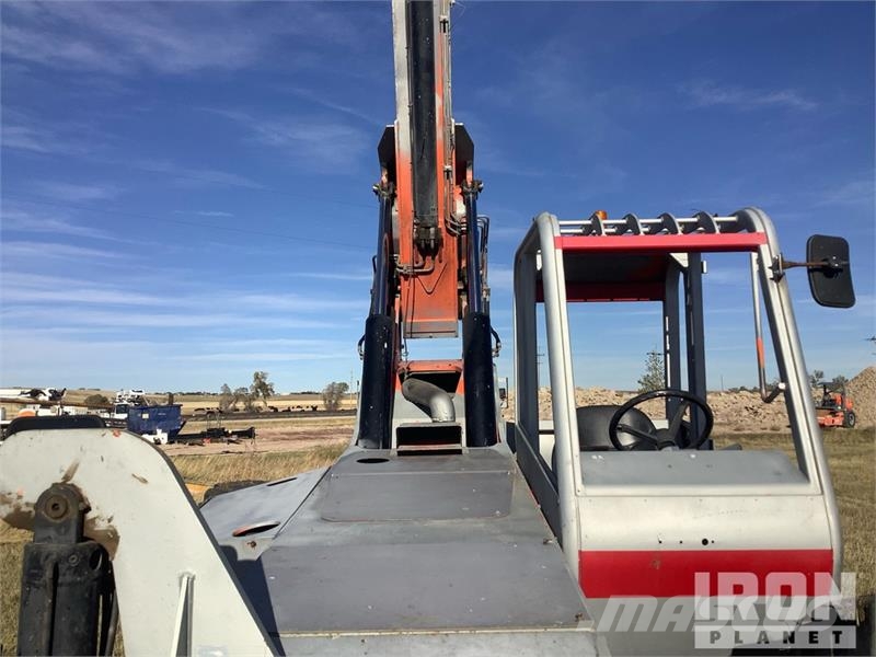 SkyTrak 10054 Telescopic handlers