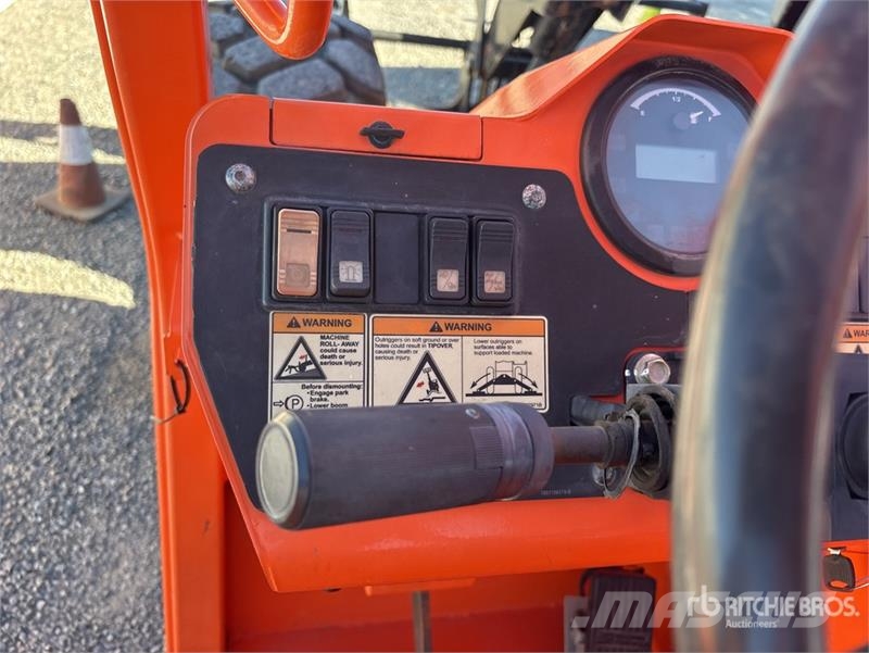 SkyTrak 10054 Telescopic handlers