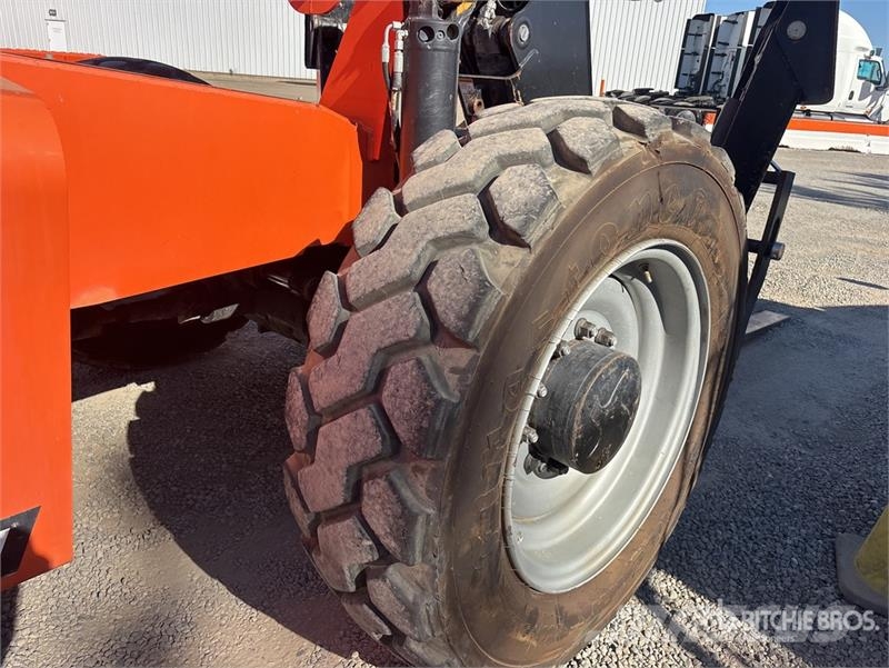 SkyTrak 10054 Telescopic handlers