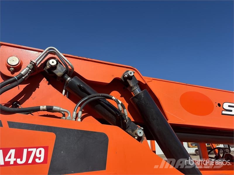 SkyTrak 10054 Telescopic handlers