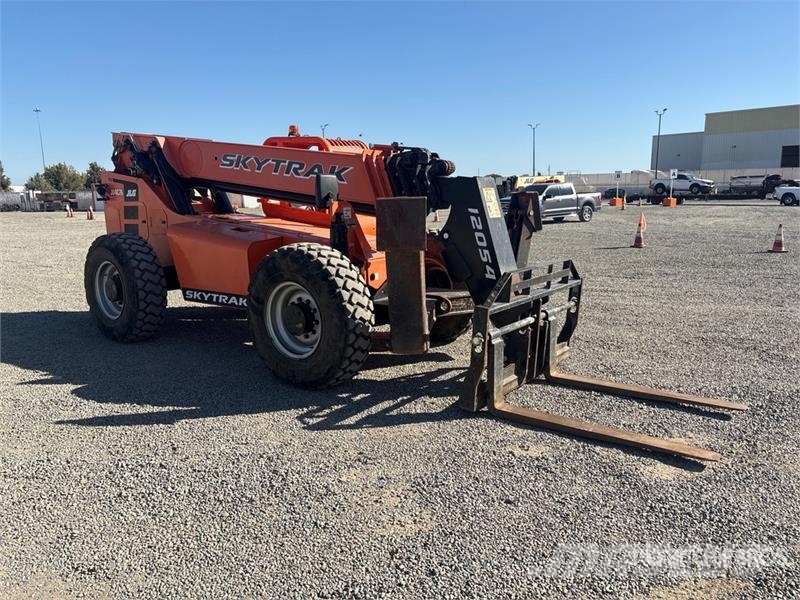 SkyTrak 12054 Telehandler Manipuladores telescópicos