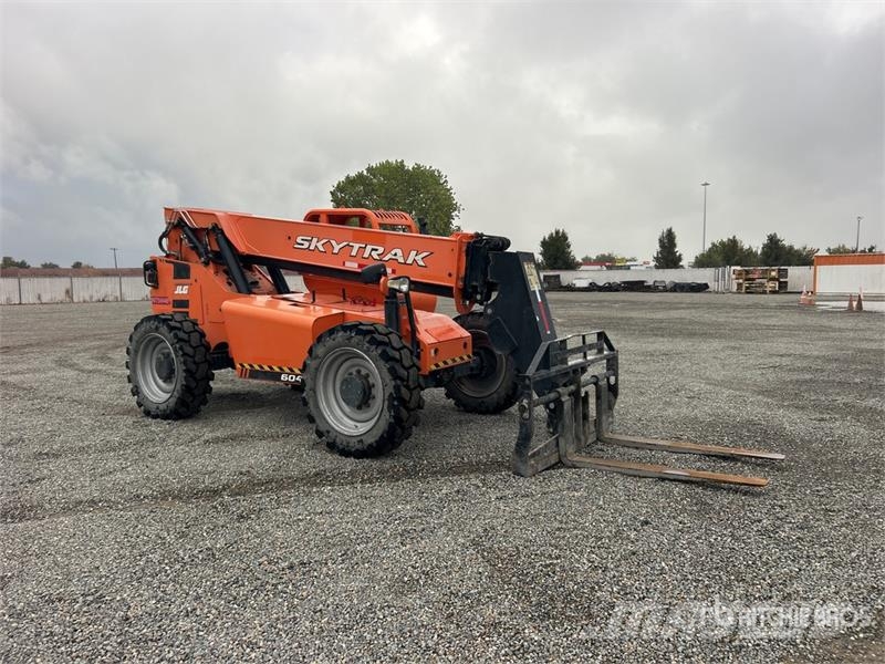 SkyTrak 6042 Telescopic handlers