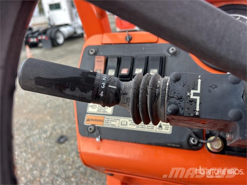SkyTrak 6042 Telescopic handlers