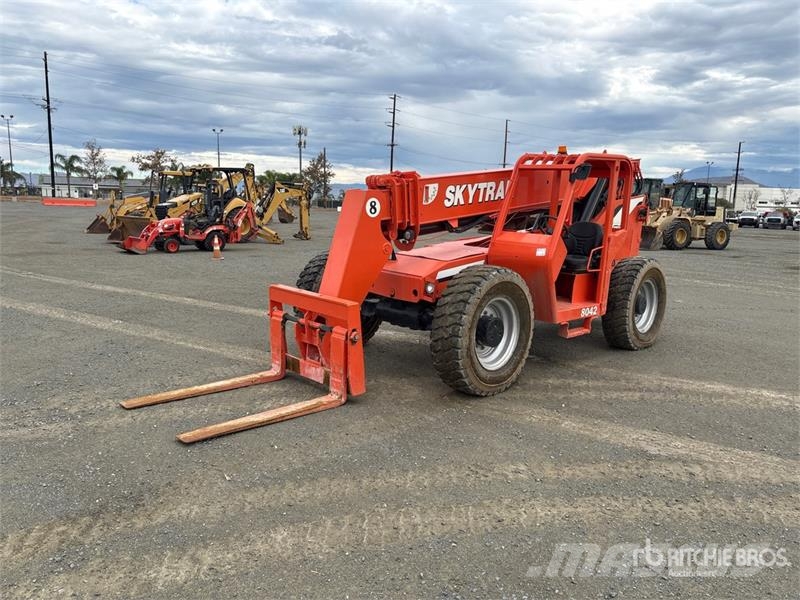 SkyTrak 8042 Telescopic handlers