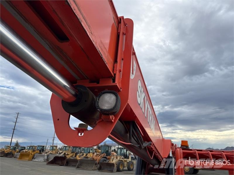 SkyTrak 8042 Telescopic handlers
