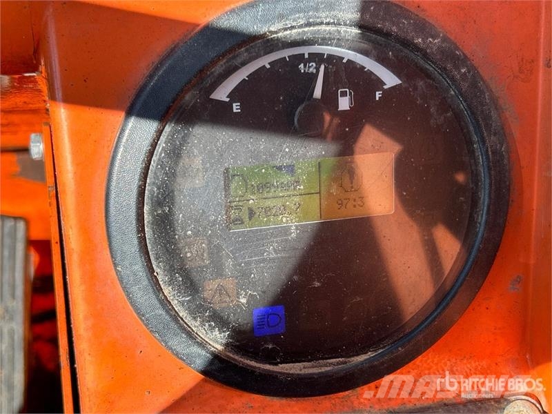 SkyTrak 8042 Teleskopski viličarji