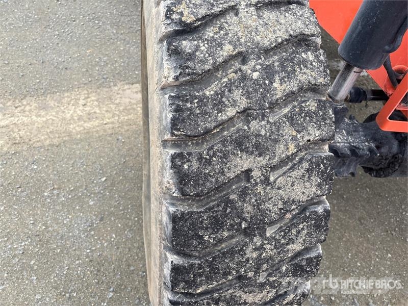 SkyTrak 8042 Telescopic handlers