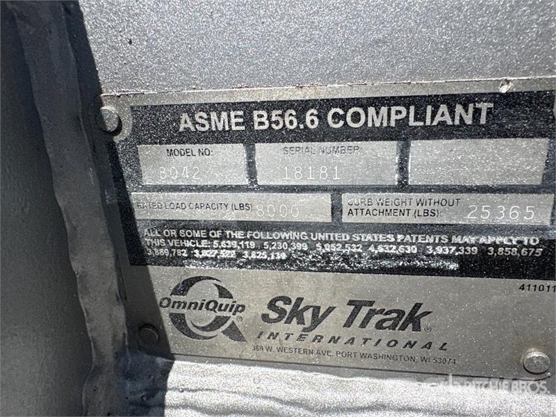 SkyTrak 8042 Teleskopski viličarji