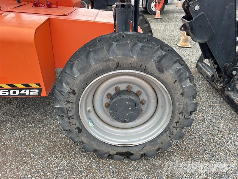SkyTrak TL6042 Telehandler Teleszkópos rakodók