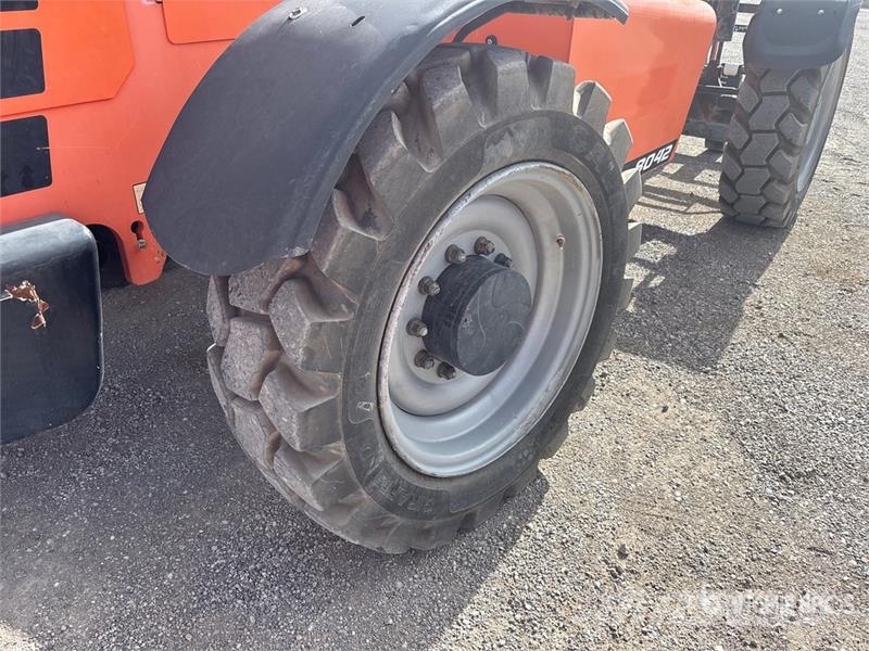 SkyTrak TL8042 Telehandler Telescopic handlers