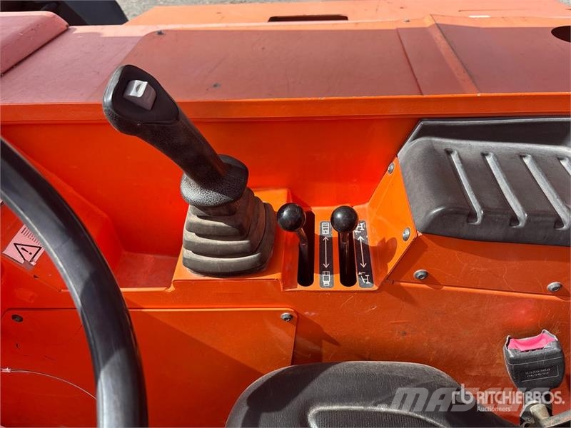 SkyTrak TL8042 Telehandler Telescopic handlers