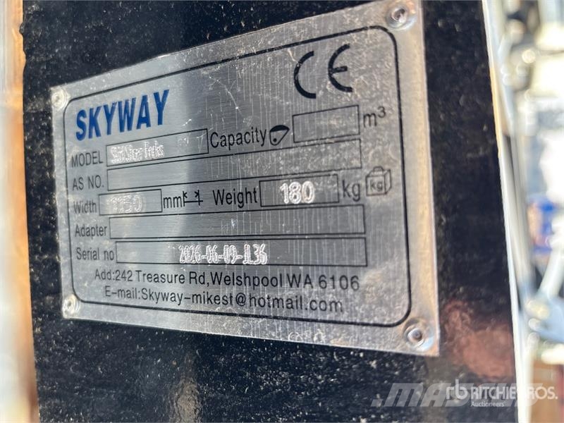 Skyway 48 in Skid Steer Forks شوكات
