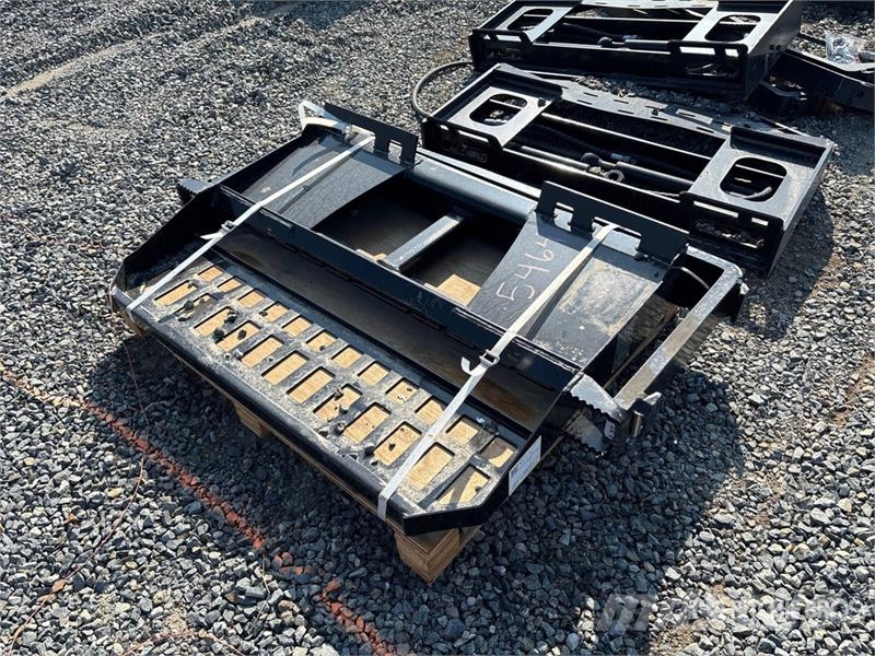 Skyway 48 in Skid Steer Forks شوكات
