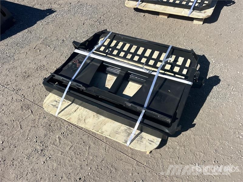 Skyway WSSBF-1150 45 in Skid Steer Forks (Unused) Forks