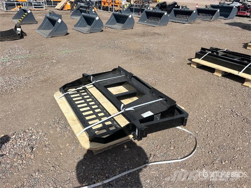  Skyway WSSBF-1150 45 in Skid Steer Forks (Unused) 叉子