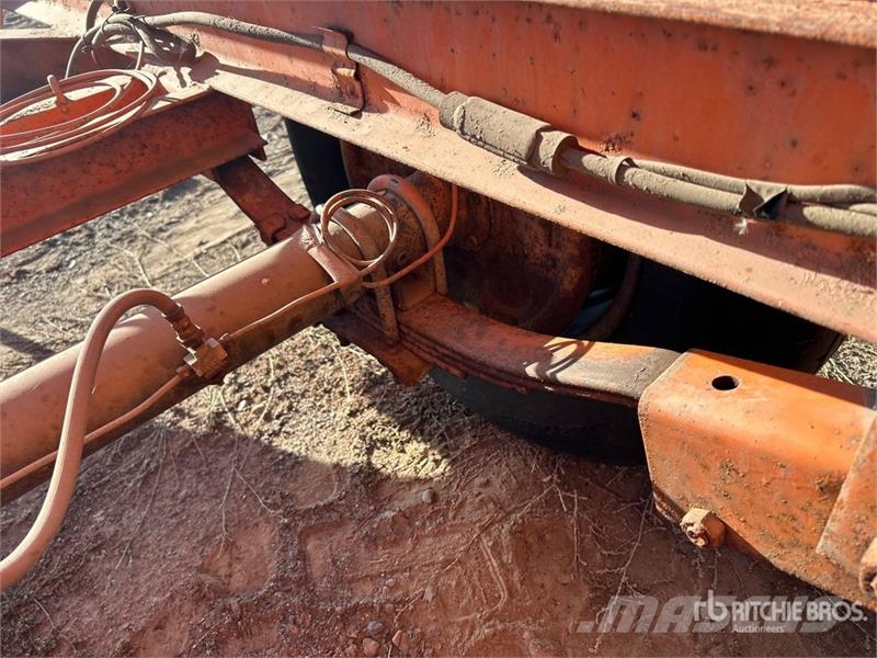 Snake River 10 ft T/A Dump Utility Trailer Pašizgāzējs