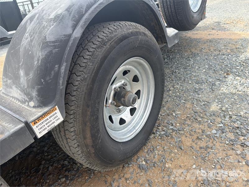  Snake River 14 ft T/A Equipment Trailer 차량 운반용 트레일러