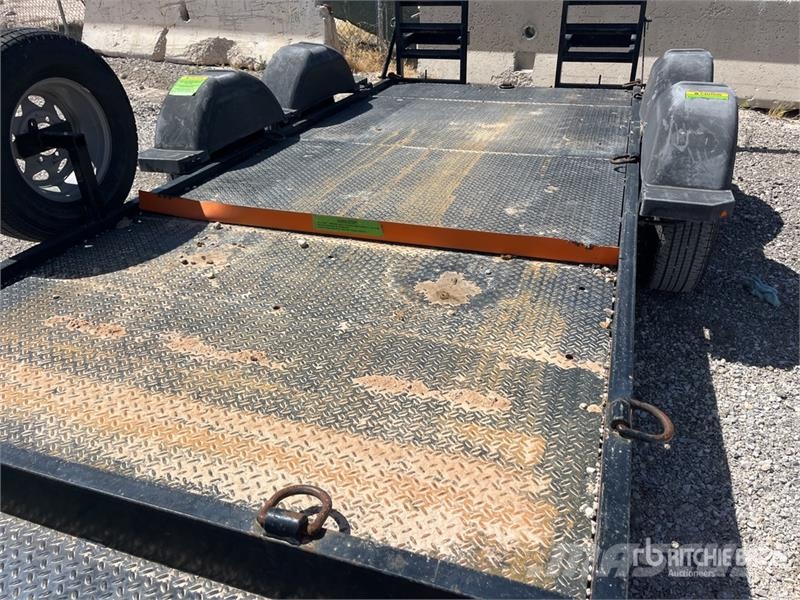 Snake River 14 ft T/A Equipment Trailer Remolques para transporte de vehículos