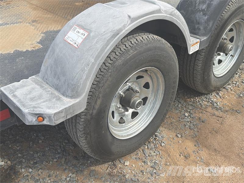  Snake River 14 ft T/A Equipment Trailer 차량 운반용 트레일러