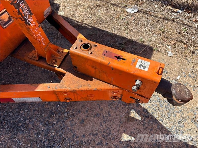 Snake River 9 ft 10 in T/A Dump Utility Trailer 傾卸式拖車